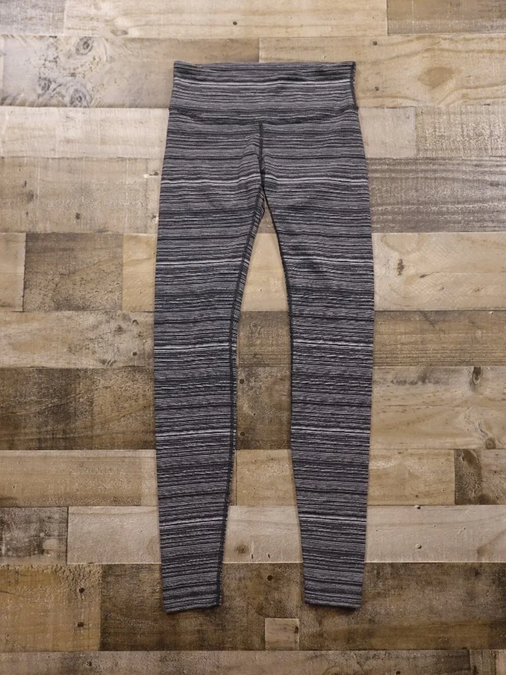 Lululemon Wunder Under Hi-Rise Tight Women’s 6 Black Gray Stripe 30.5